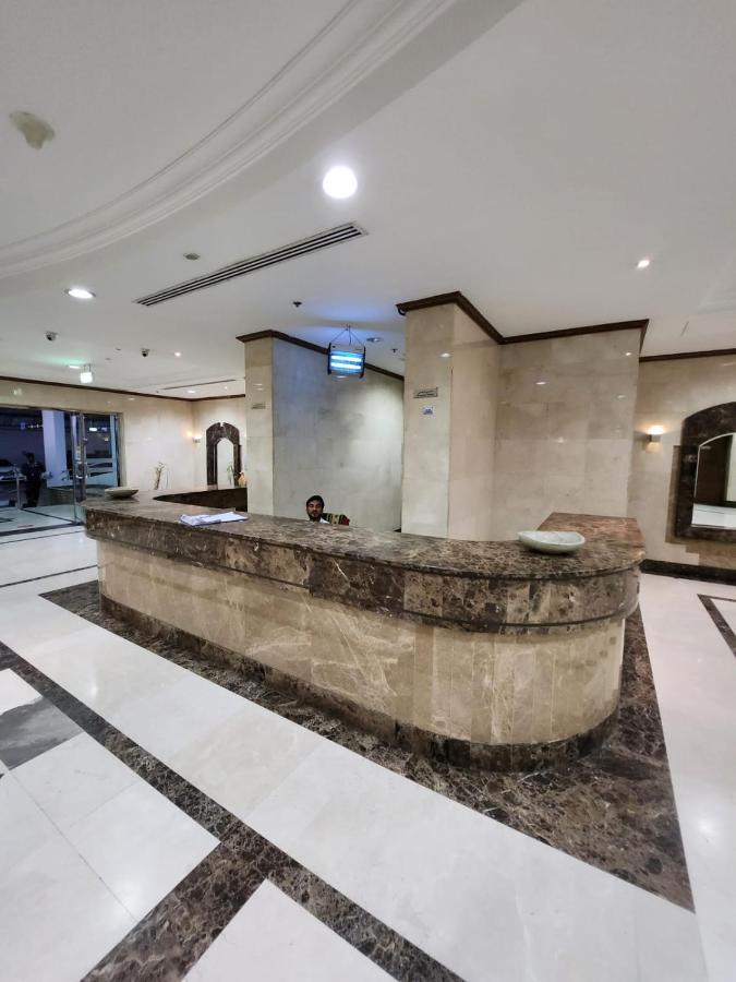 Furnished Studio Apartment Near Business Bay Metro Station Dubaï Extérieur photo
